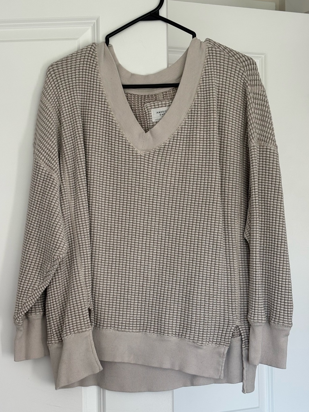American Eagle Cream Waffle V-Neck Sweater